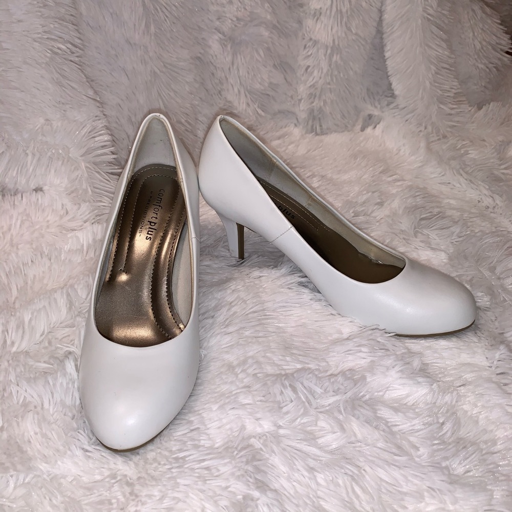 White comfort plus heels